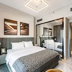 1Br Plus Study Mag 318 Canal View Business Bay