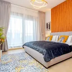 Marina Elite:1Br Seafront Luxury