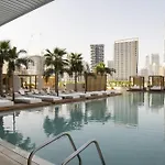 Modern & Business Travel Ready Studio At Upside Living