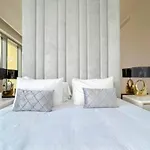 Luxury Burj Royale 4Bed Balcony Burj Khalifa View