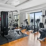 Goldcrest Views 2 - Elegant Studio