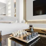 First Class 3Br Trendy Urban Hideaway
