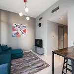 Steps From Burj Khalifanye 1Br In Zada Tower