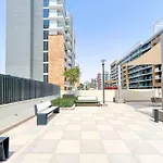 Stylish 1-Bedroom Apt & Balcony In Meydan