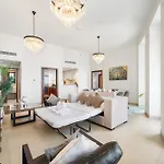 Stylish 2Br In Downtown Dubai With Sea And City Views