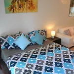 Click Stay - Jlt - Studio & Balcony Lakes View Entire Apartment -Jn