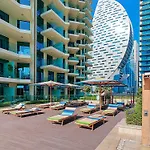 Fam Living - Urban Oasis 2Bedroom, Business Bay