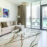 Luxury Waterfront 1Br - Dubai Lagoon Escape