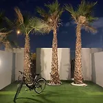 New Family Villa With Ps5, Garden And Playroom