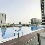 Modern Studio Azizi Riviera 41