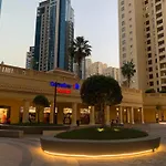 Beautiful Full Seaview Room In Jbr