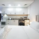 Luxury High-Rise Stay The Court Tower Dubai
