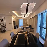 Quill Residence At Paramount Towers 3 Bedroom Creek View