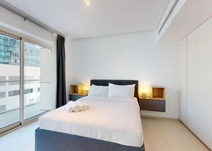 West Avenue - Chic One Bedroom