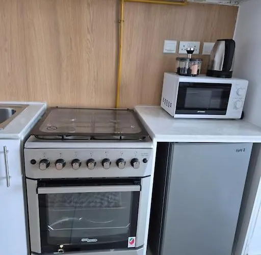 Furnished Studio In Dubai Jvc