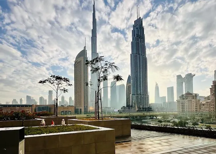 Elegant High Floor One Bedroom Apartment Next To Dubai Mall