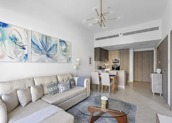 Vayk - Modern 1 Bd Apartment In A New Community