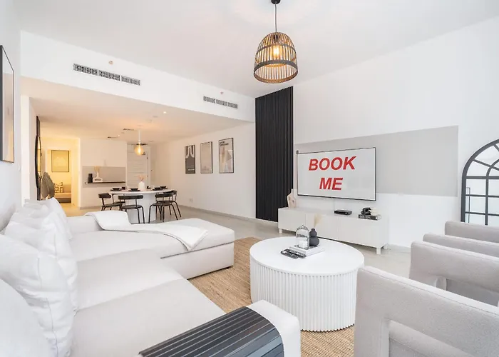 Exquisite 3-Bedrooms At Marina Terrace With Striking Views Of Dubai Marina!