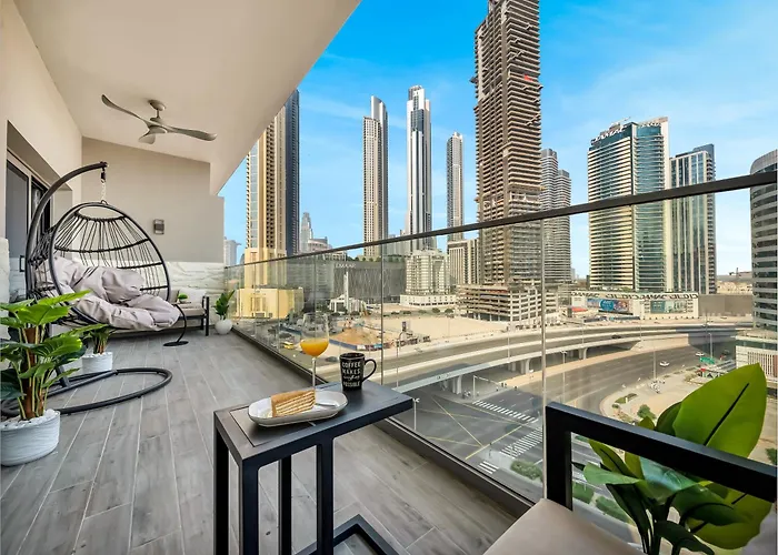 Chic 2Br Near Dubai Mall & Burj L Canal & City View I 5 Pax