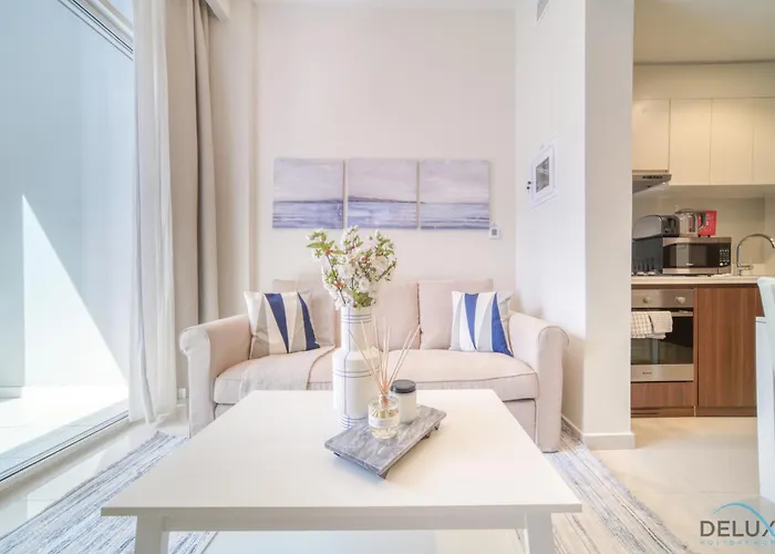 Contemporary 1Br At Vera Tower Business Bay By Deluxe Holiday Homes