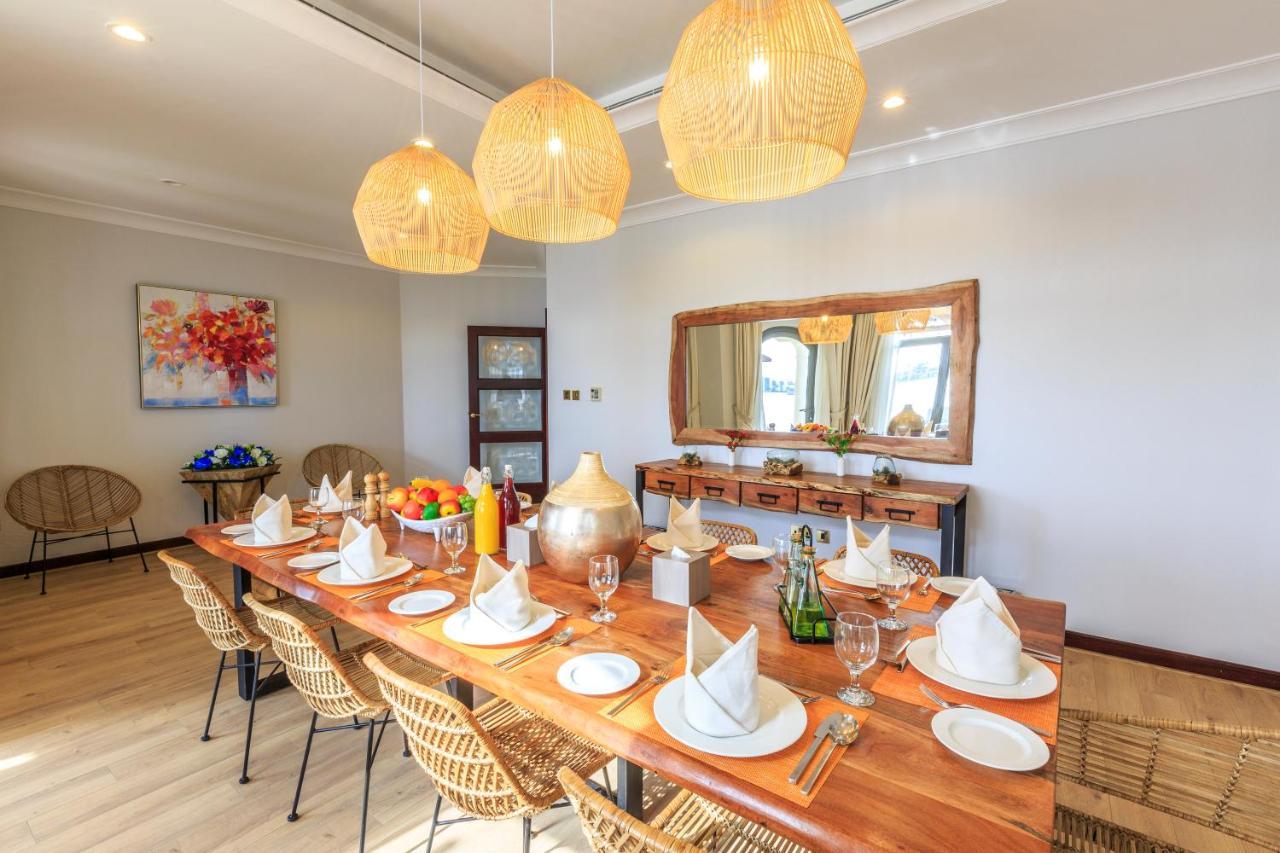 The S Homes - Stunning 5 Bedrooms At The Palm Jumeirah With Private And Pool Dubai