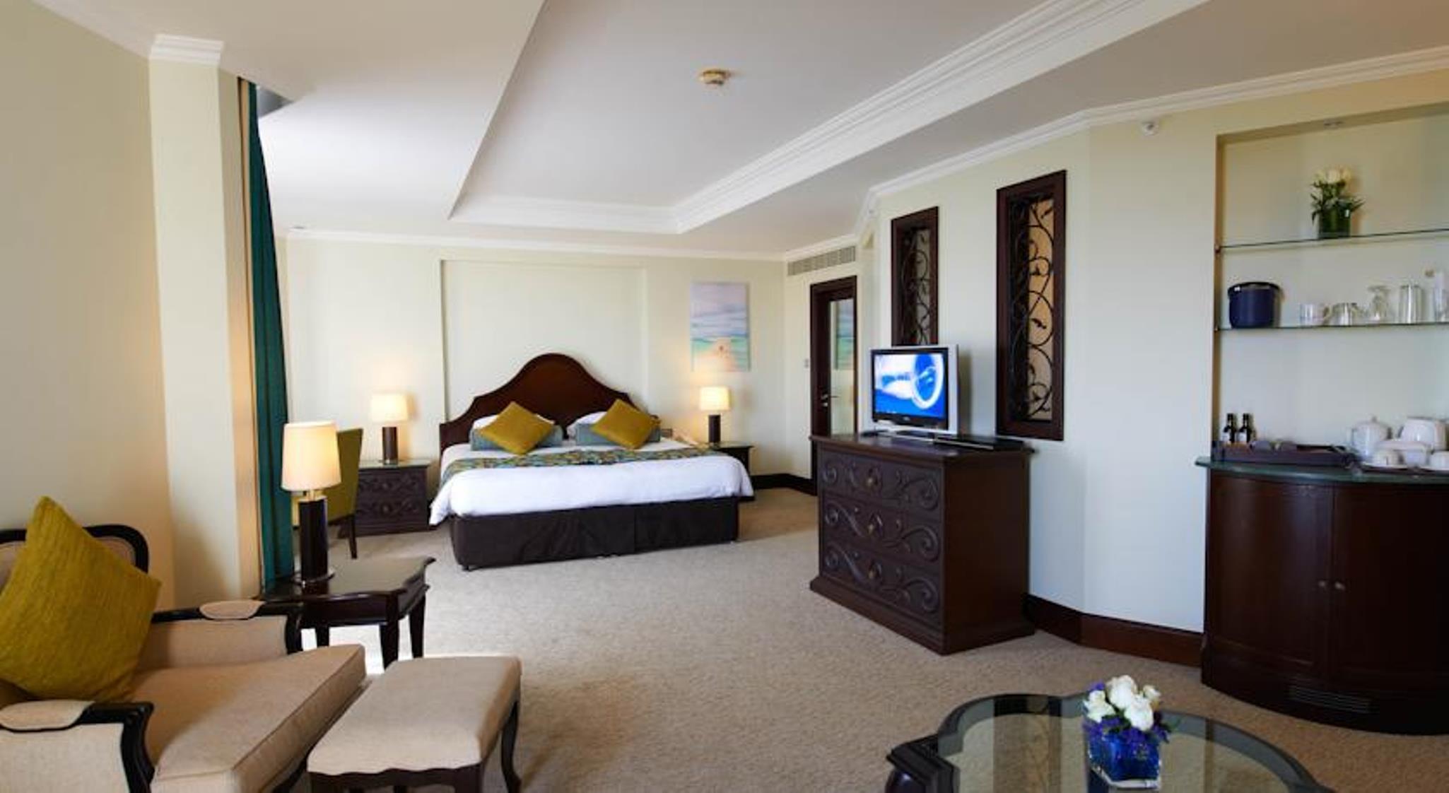 Ja Hotel,