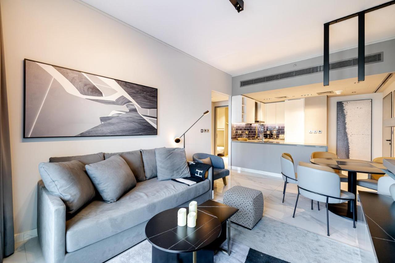 Apartment 1Br Plus Study Mag 318 Canal View Business Bay Dubai