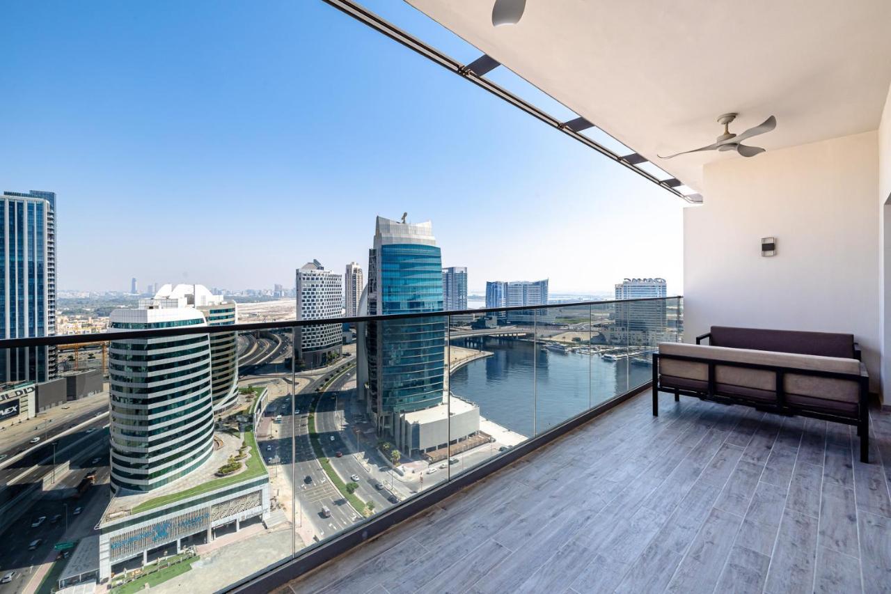1Br Plus Study Mag 318 Canal View Business Bay Apartment *
