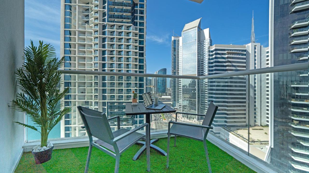 Bright Deluxe Canal View - Special Offer Apartment Dubai