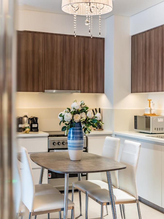 Chic 1br In Park Heights 2 - Hills * Dubai