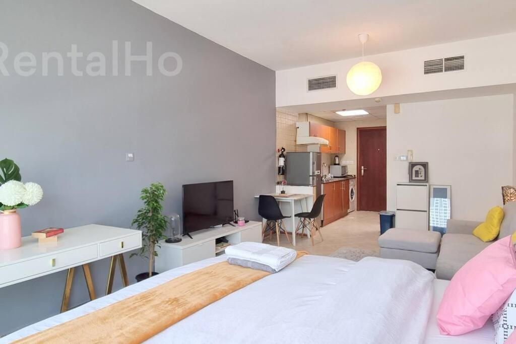 Lxury Near To Metro Station & Zone Dubai