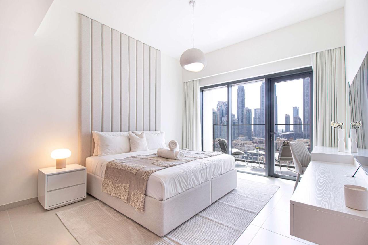 Apartment Havenue At Burj Royale - Full Burj Khalifa View - 2 Bed - Pool - Gym Dubai