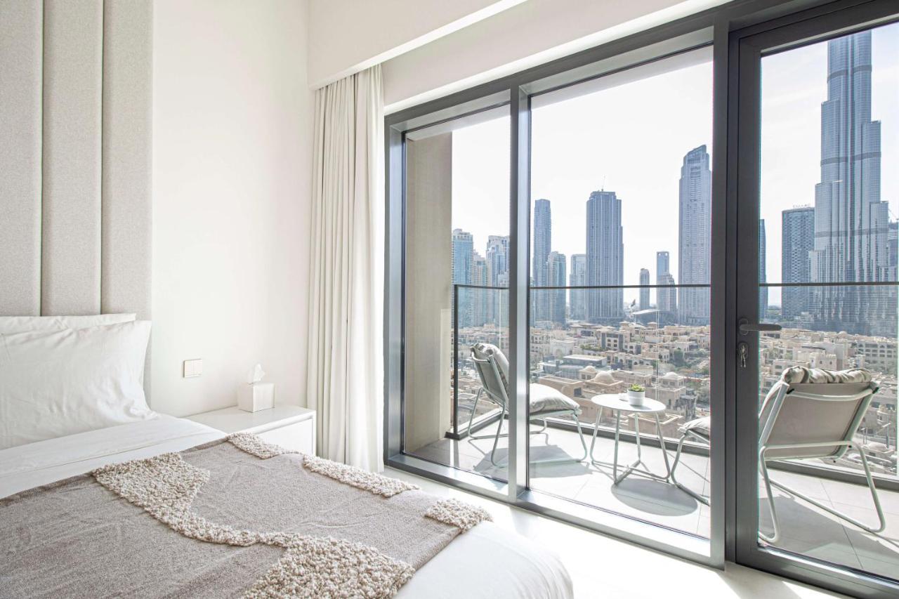 Apartment Havenue At Burj Royale - Full Burj Khalifa View - 2 Bed - Pool - Gym *