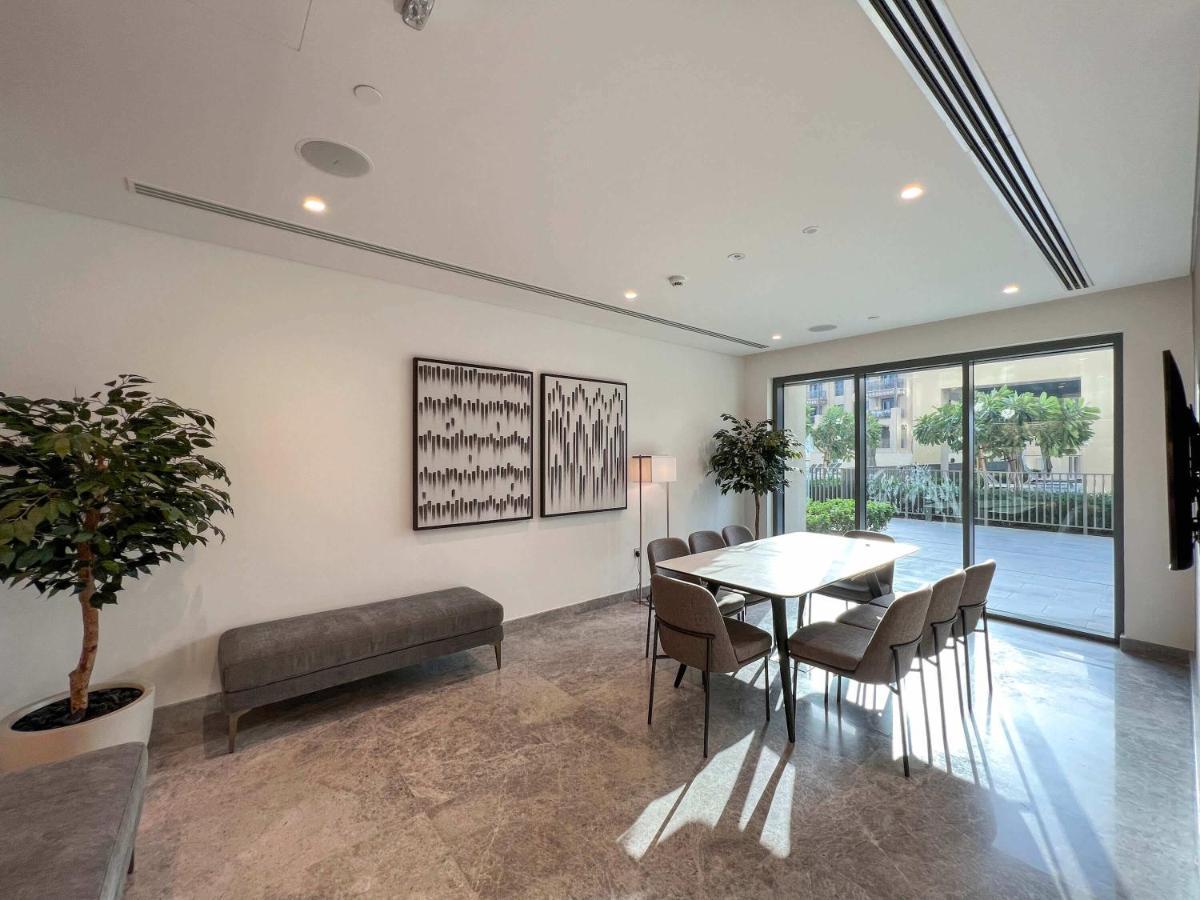 Havenue At Burj Royale - Full Burj Khalifa View - 2 Bed - Pool - Gym * Dubai