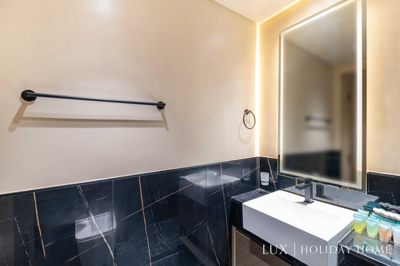 Lux The Modern Binghatti Canal Apartment