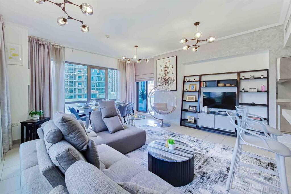 Chic Park At Mall With Pool, Gym, Squash Courts, Games & Mini Theatre! Dubai