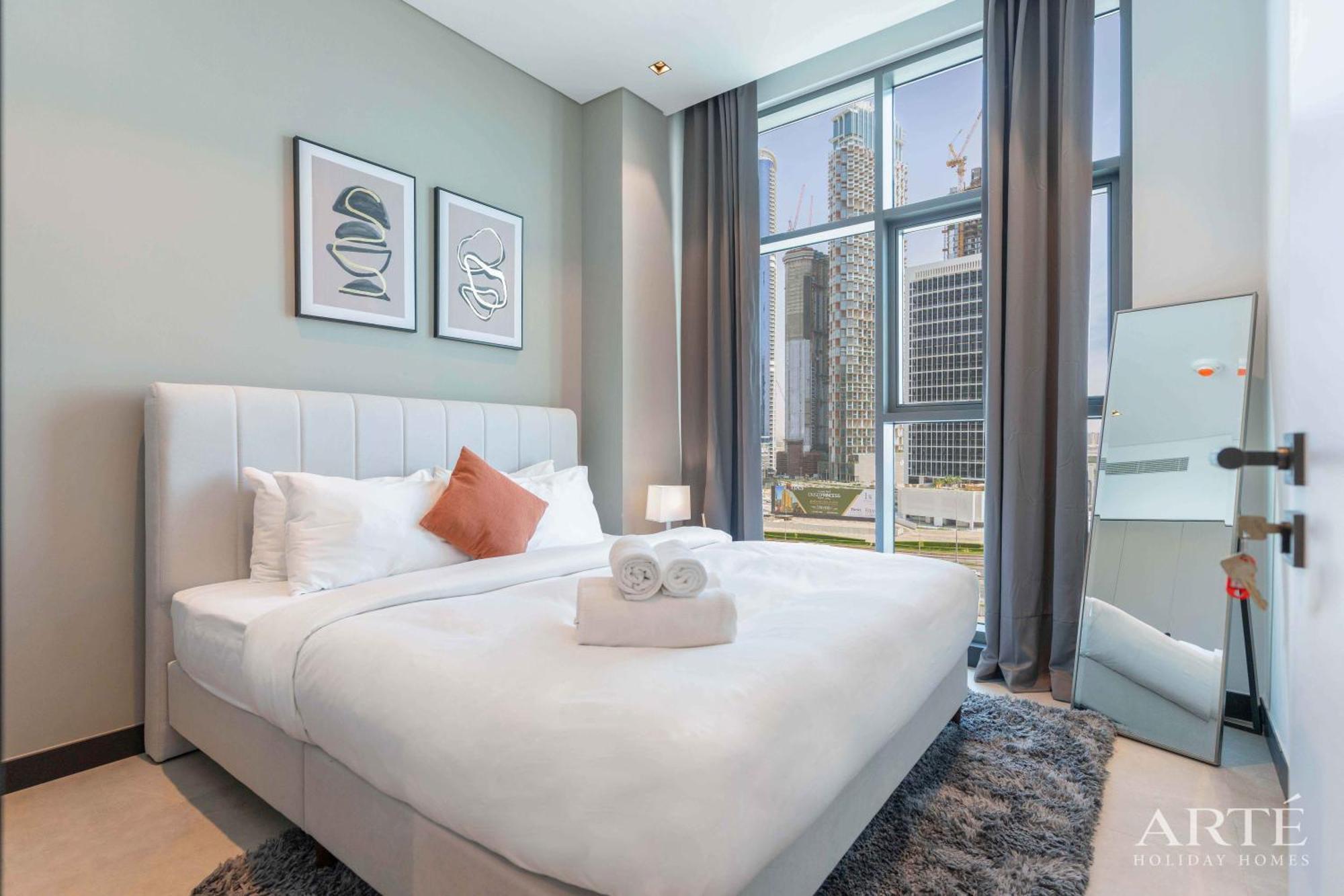 Arte - Chic 1 Bedroom Stylish Living! Dubai