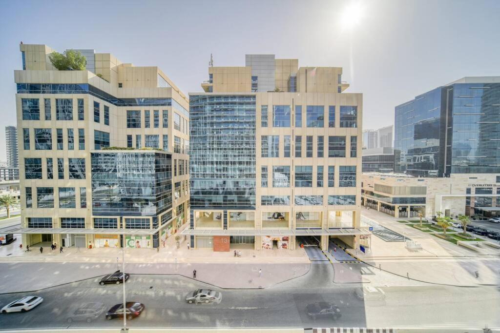 Apartment Dazzling In Business Bay L View