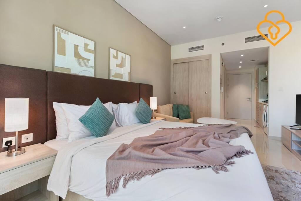 Keysplease W/beach Access Near Mall, Palm Jumeirah *