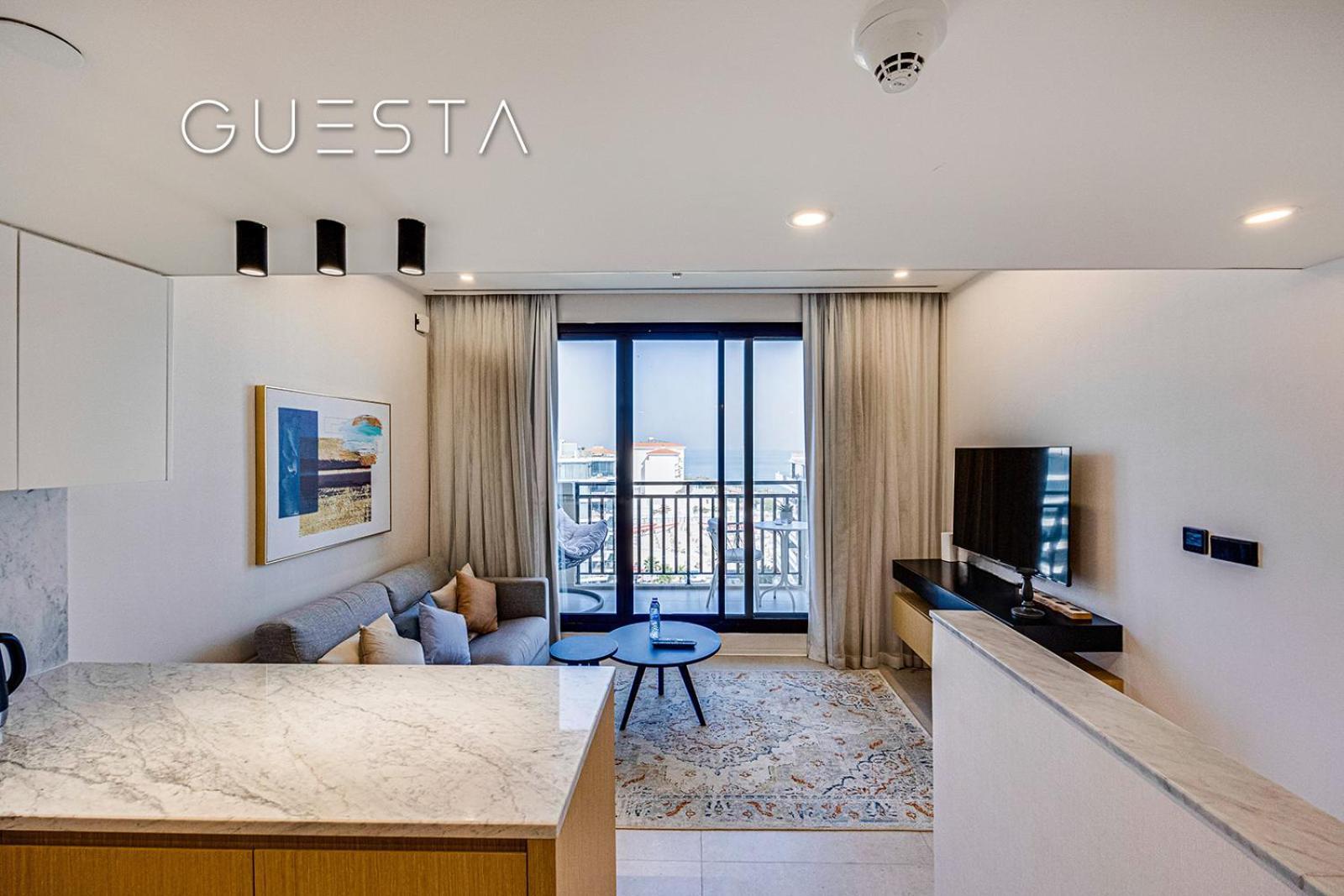 Royal Amwaj Apartments, Palm Jumeirah, Free And Pool Access Apartment Dubai