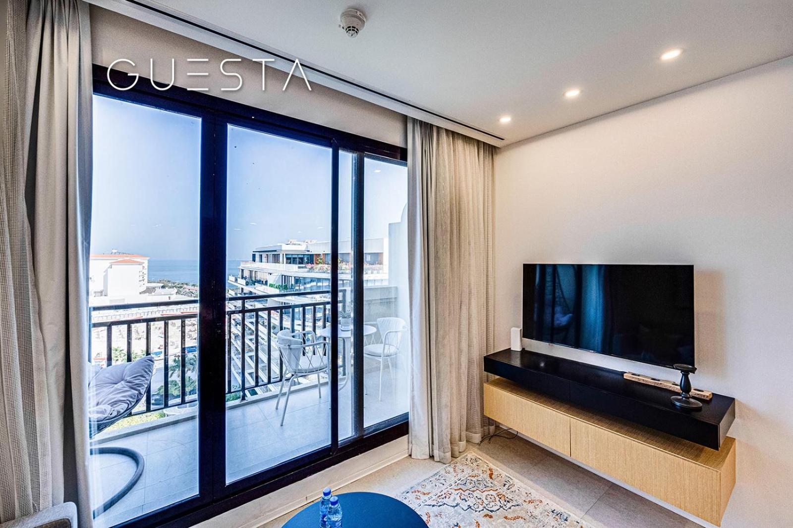Royal Amwaj Apartments, Palm Jumeirah, Free And Pool Access Apartment Dubai