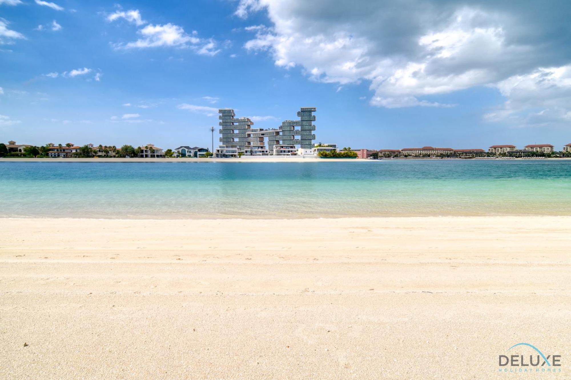 Seaside 5br With Assistant's And Access On Palm Jumeirah By Deluxe Homes Dubai