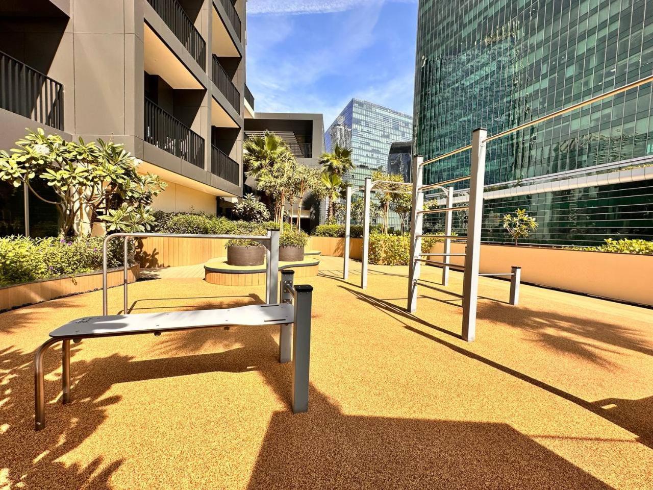 Citihome - Living As Its Near Burj Khalifa Dubai