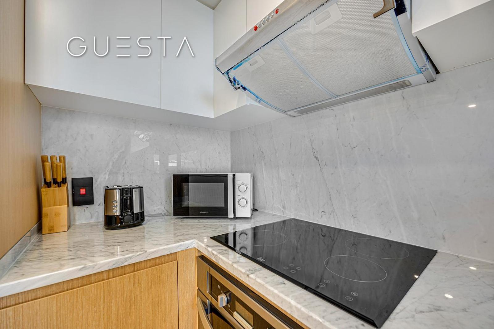 Apartment Royal Amwaj Apartments, Palm Jumeirah, Free And Pool Access Dubai