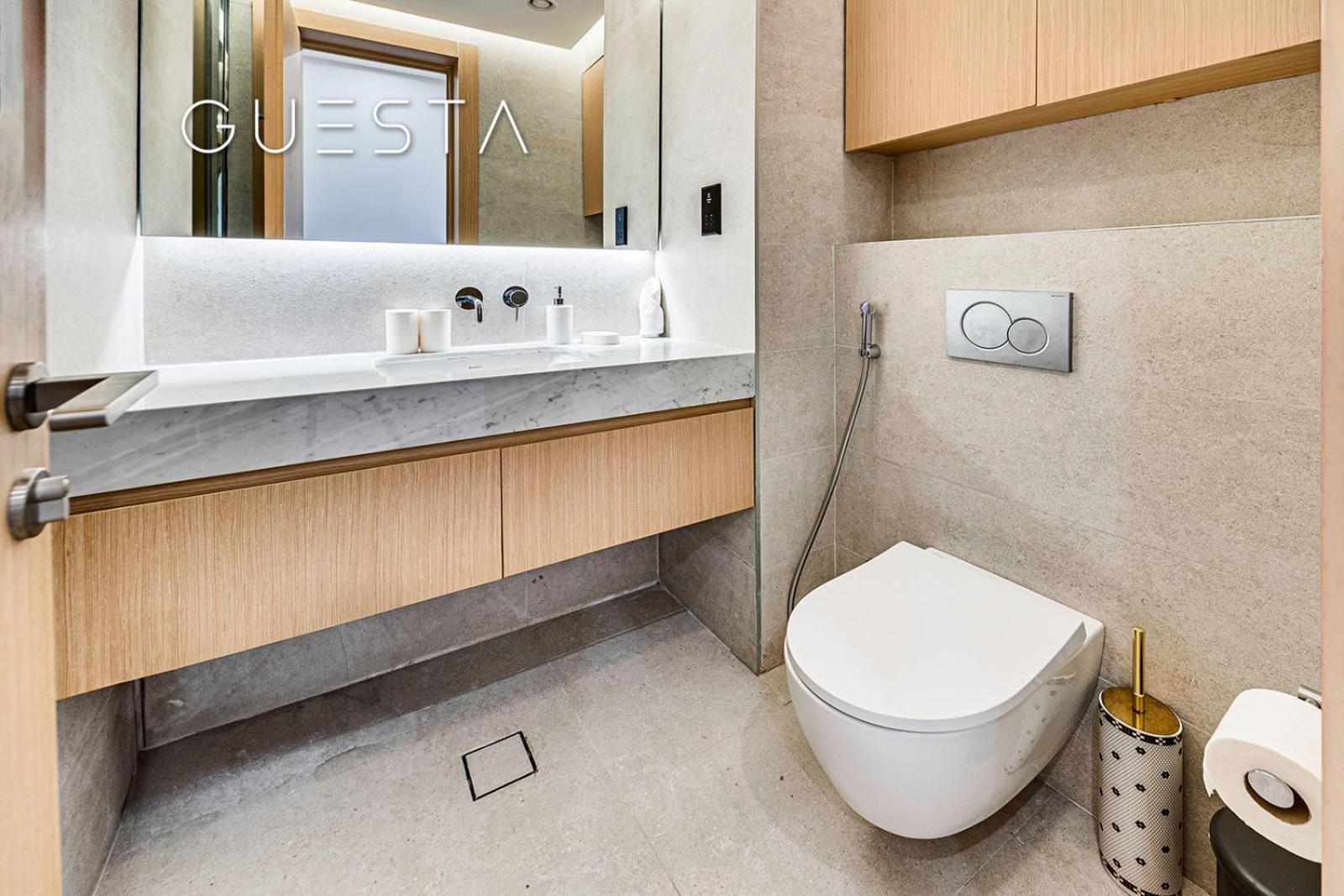 Royal Amwaj Apartments, Palm Jumeirah, Free And Pool Access * Dubai