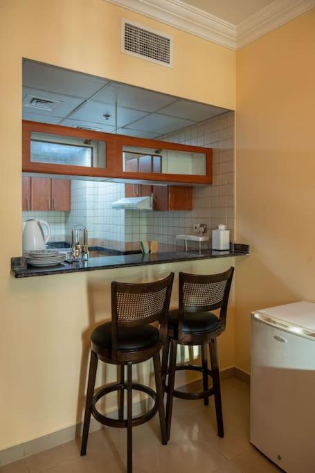 Sunset View 1br Near Beach,lake And Metro Apartment *