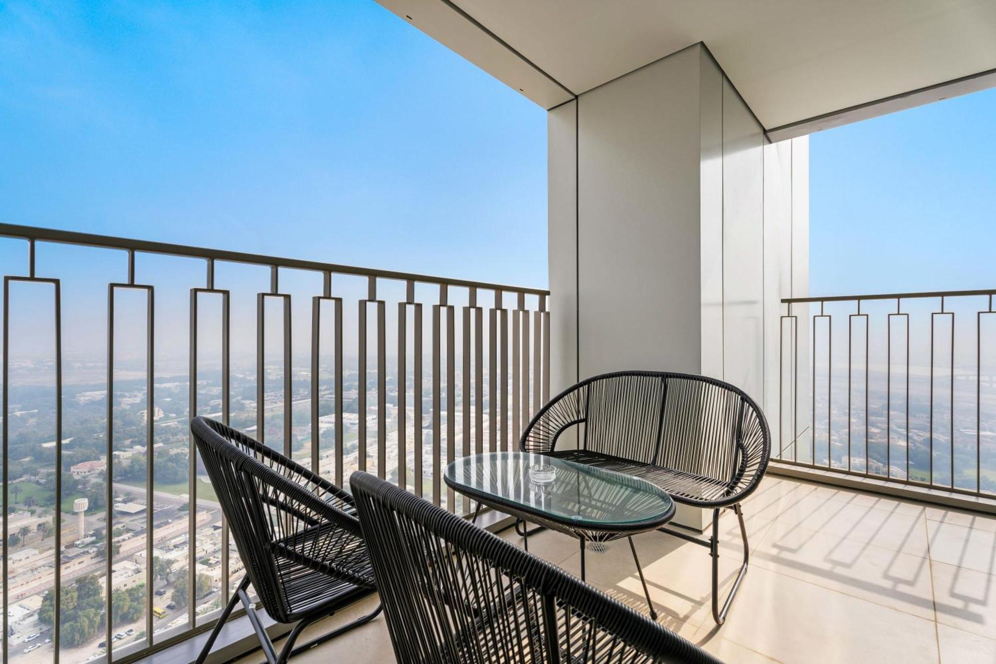 Silkhaus Elite 2bdr With View With Pool & Gym Dubai