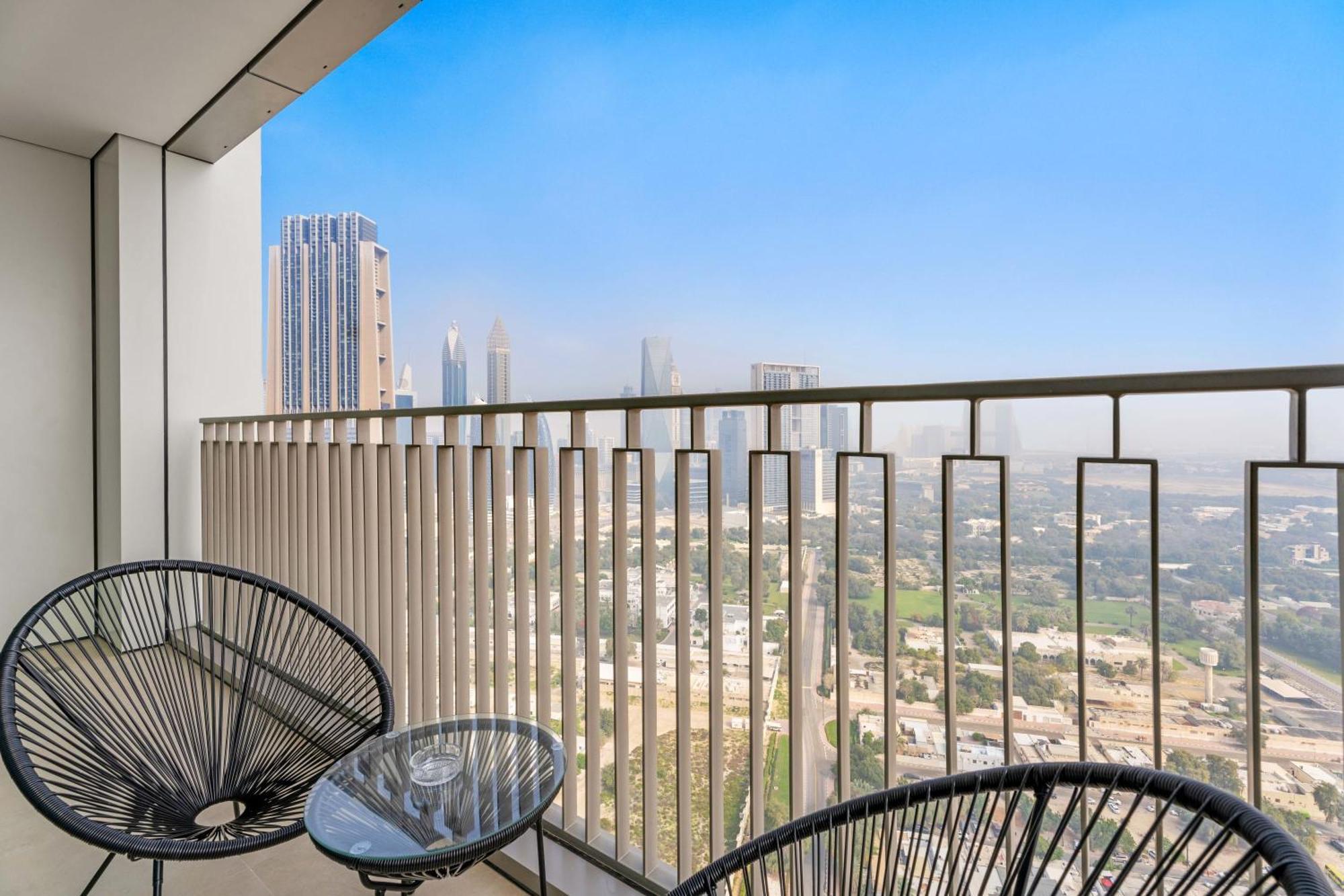 Silkhaus Elite 2bdr With View With Pool & Gym * Dubai