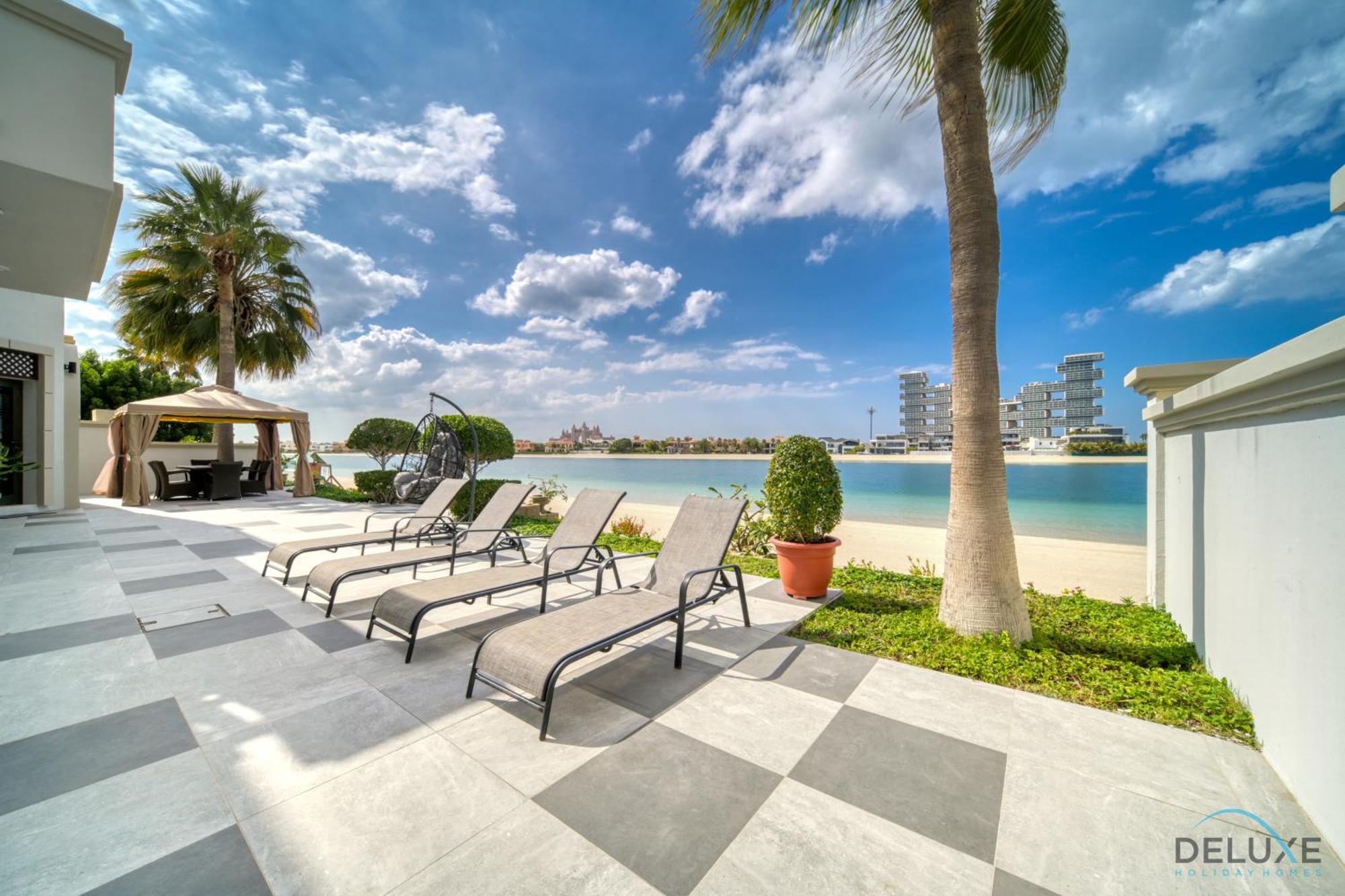 Seaside 5br With Assistant's And Access On Palm Jumeirah By Deluxe Homes Apartment Dubai