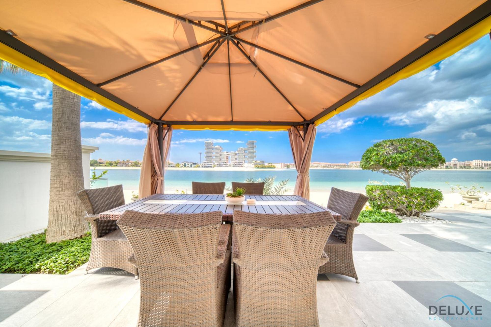 Apartment Seaside 5br With Assistant's And Access On Palm Jumeirah By Deluxe Homes *
